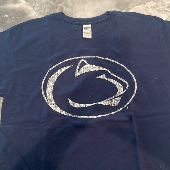 Navy crew neck Penn State tshirt - barely worn - Picture 1 of 3